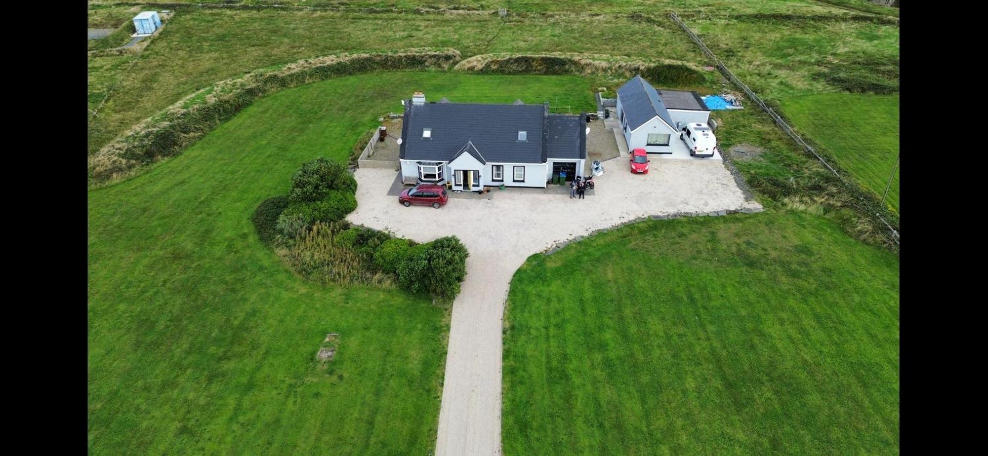 Cois Na Mara Bridges Of Ross V15 T677 Bed & Breakfast Kilbaha Eksteriør bilde